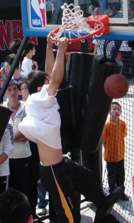 其中最吸睛 其中最吸睛