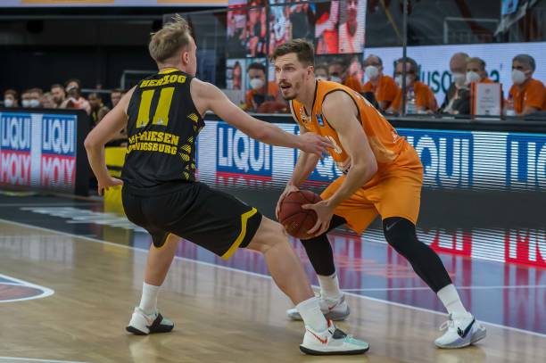 他注重赛前 他注重赛前